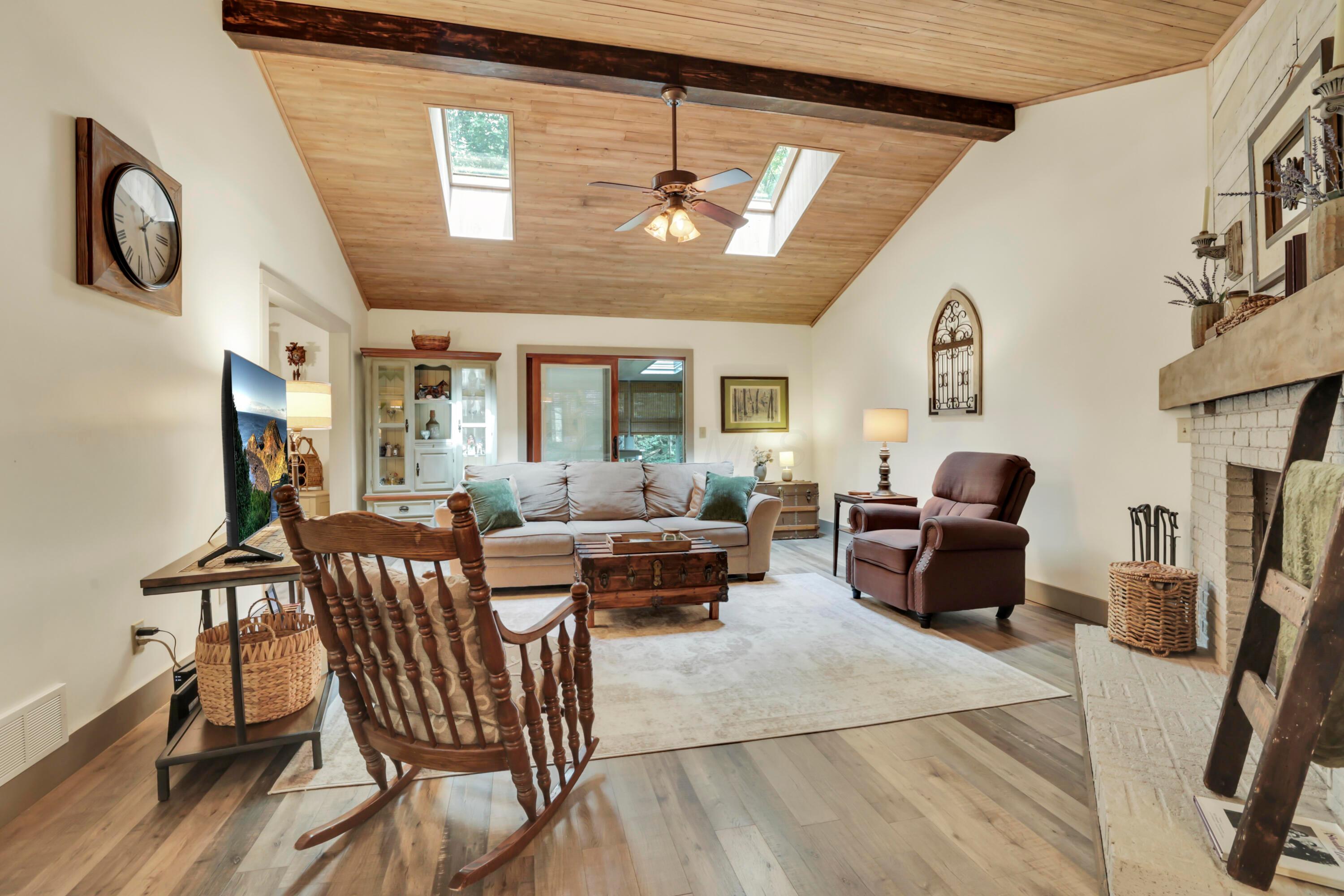 292 Citation Road Southwest Pataskala, OH 43062 - Photo 5 of 31 10-print-011A9073