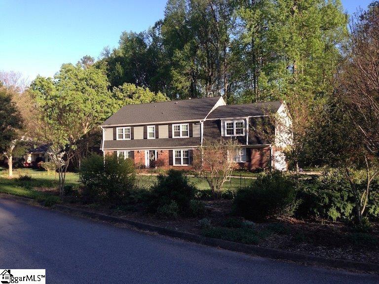 401 Foxcroft Road Greenville, SC 29615 - Photo 1 of 14 Gallery Image 1
