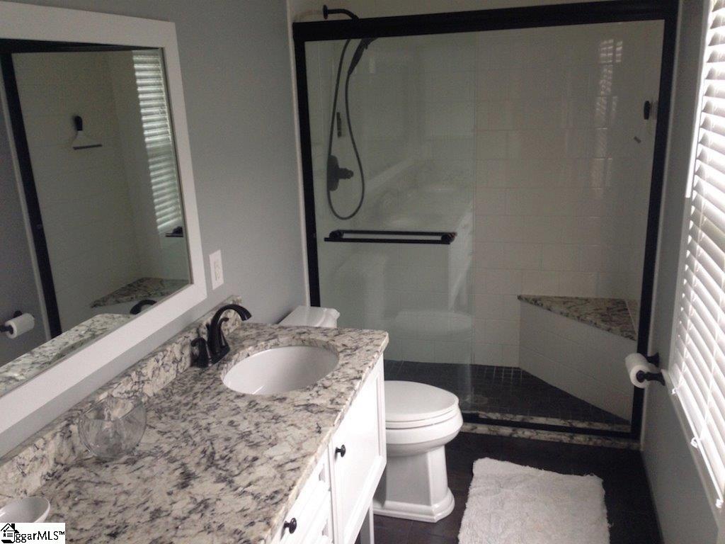 401 Foxcroft Road Greenville, SC 29615 - Photo 4 of 14 Gallery Image 4