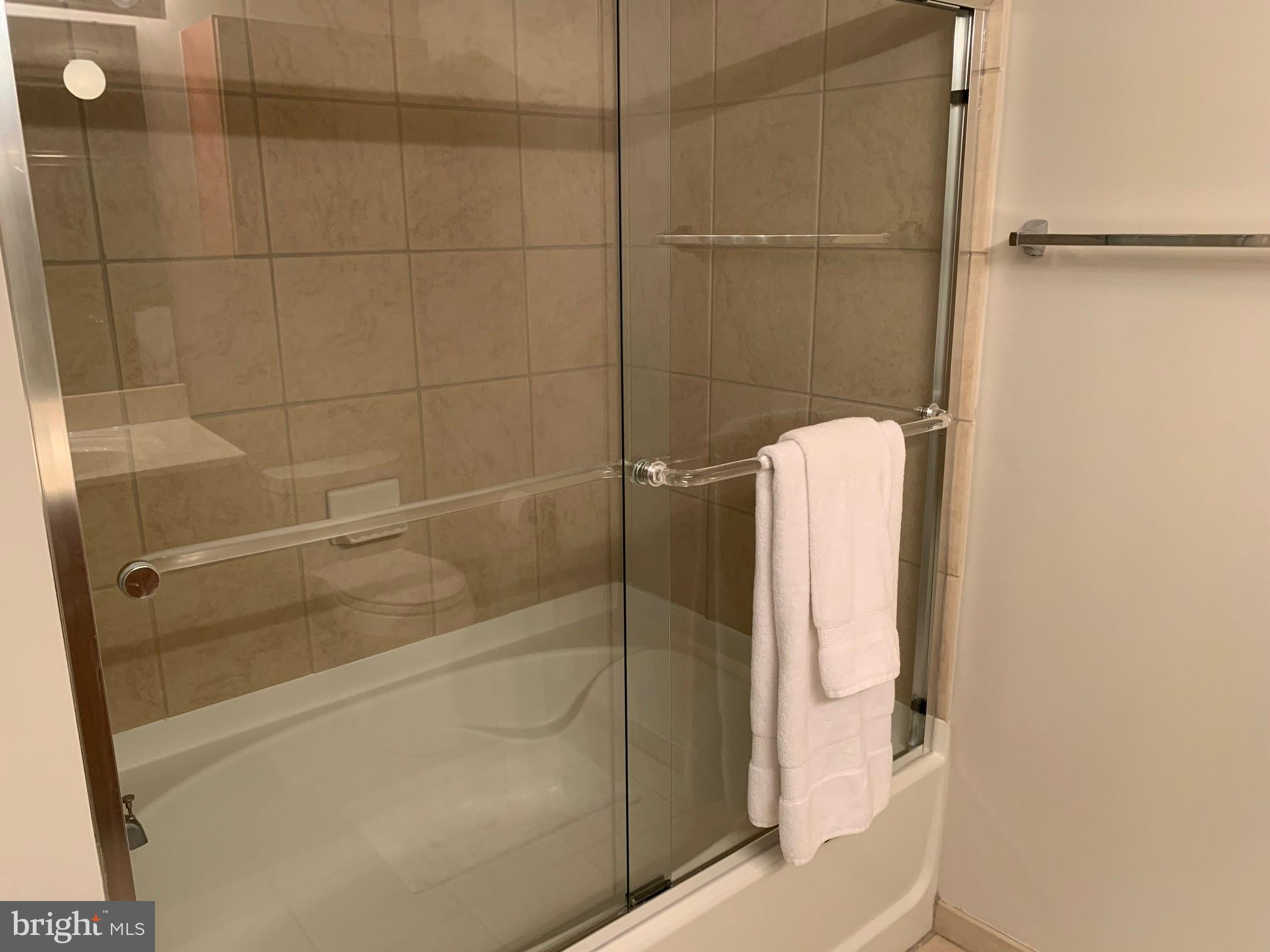 631 D Street Northwest, Unit 534 Washington, DC 20004 - Photo 15 of 41 Bathroom