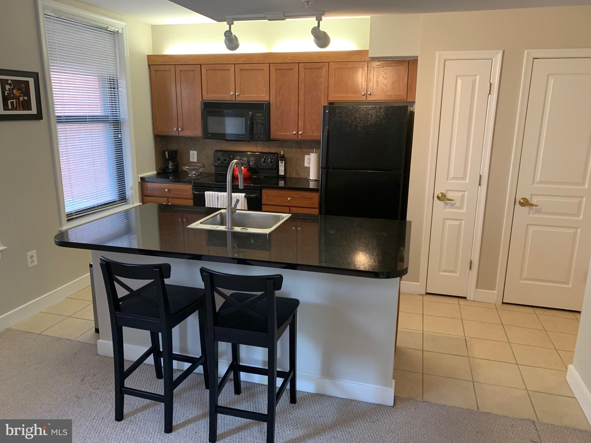 631 D Street Northwest, Unit 534 Washington, DC 20004 - Photo 2 of 41 Kitchen