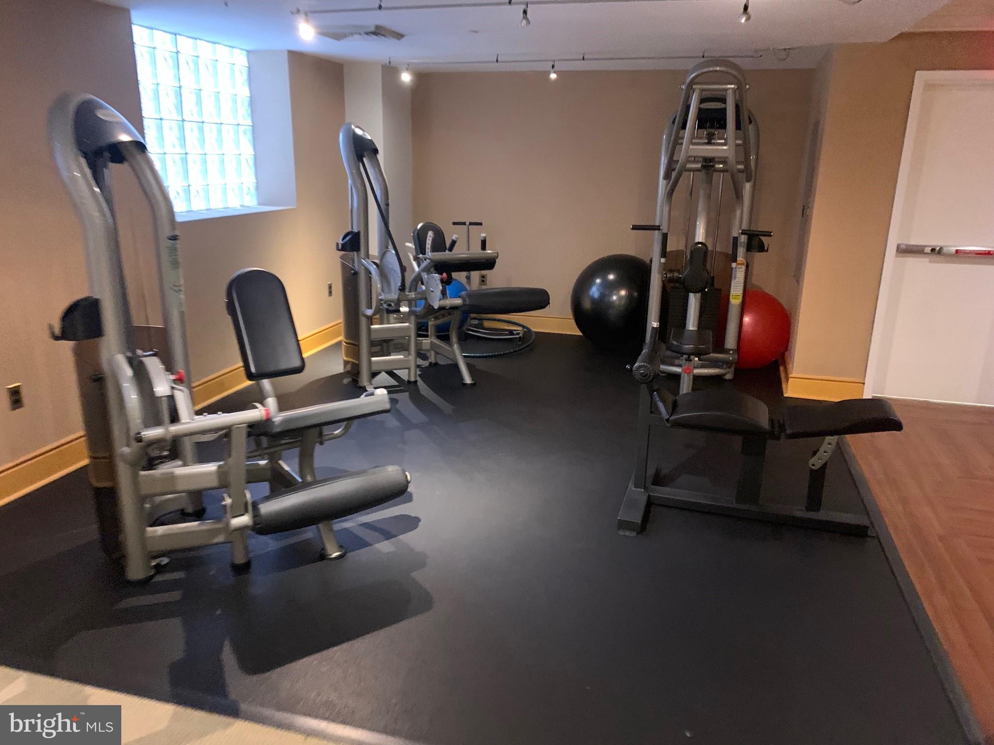 631 D Street Northwest, Unit 534 Washington, DC 20004 - Photo 37 of 41 Gym