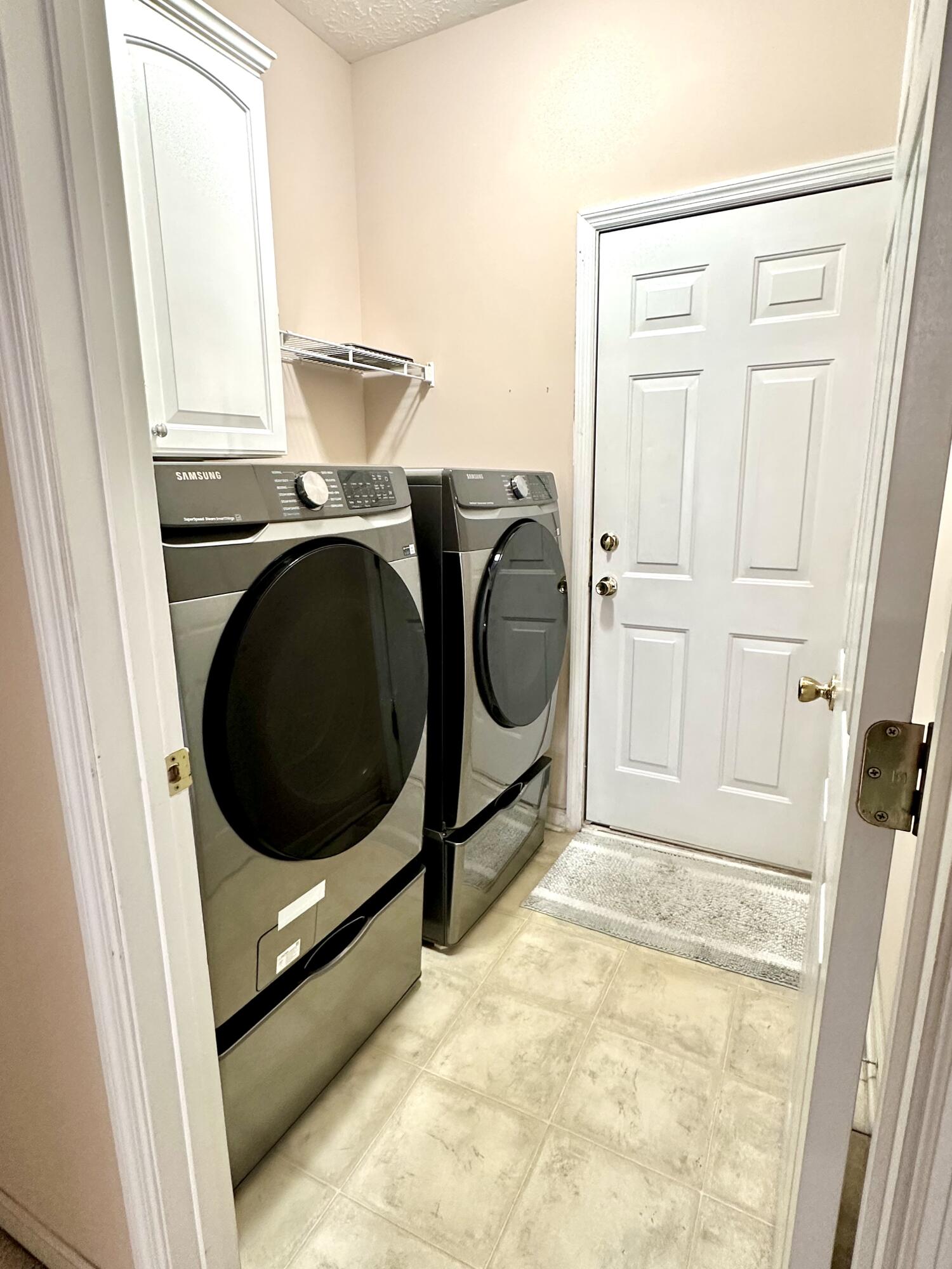 4714 Park Ridge Court Evans, GA 30809 - Photo 6 of 19 Laundry