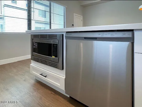 $2,695 | 3215 East Flower Street, Unit 20, Phoenix, AZ 85018