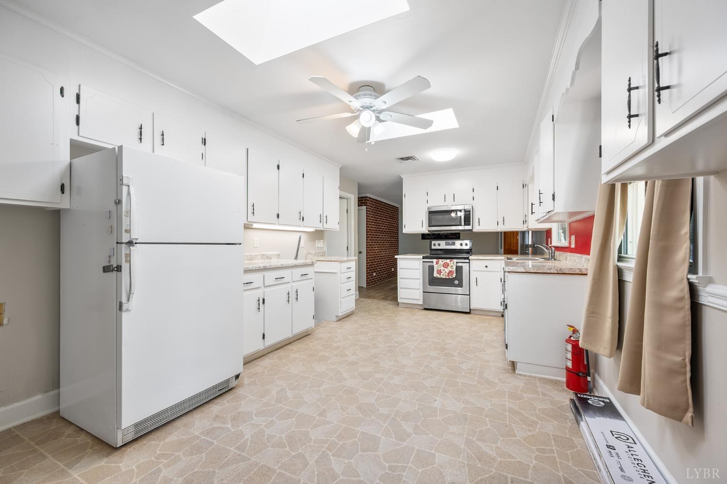 467 Candlers Mountain Road Rustburg, VA 24588 - Photo 17 of 54 Gallery Image 17