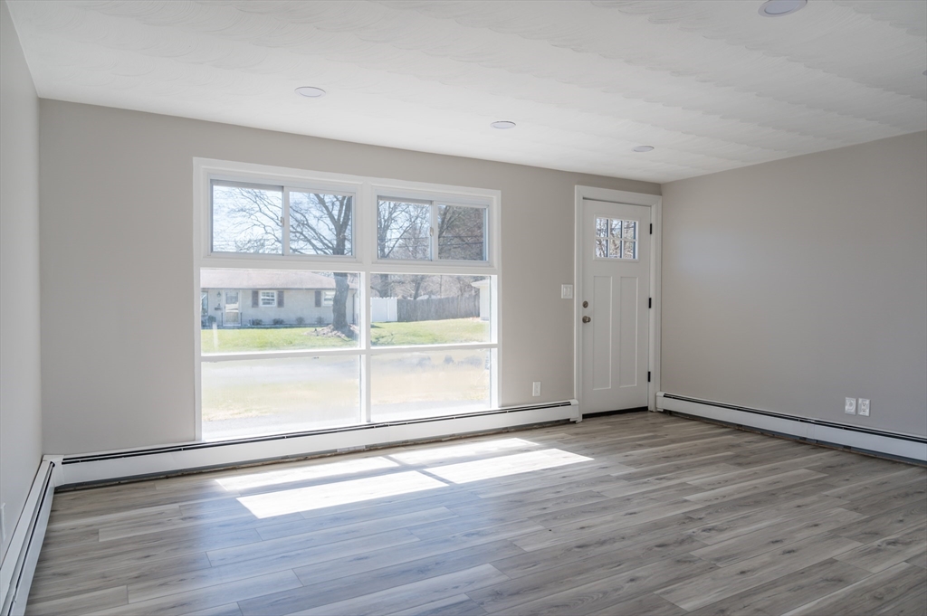 14 David Road Framingham, MA 01701 - Photo 6 of 26 Gallery Image 6