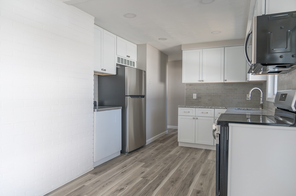 14 David Road Framingham, MA 01701 - Photo 10 of 26 Gallery Image 10