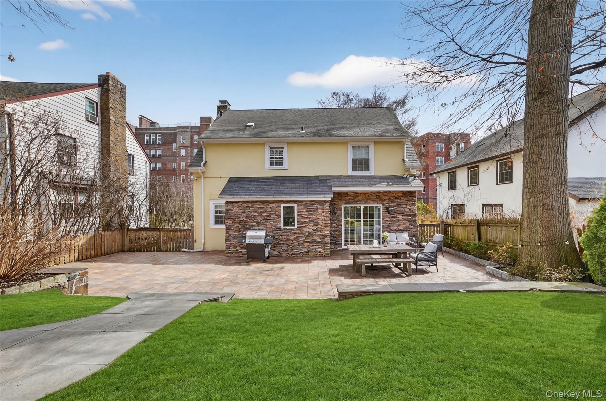 265 Bronxville Road Bronxville, NY 10708 - Photo 31 of 42