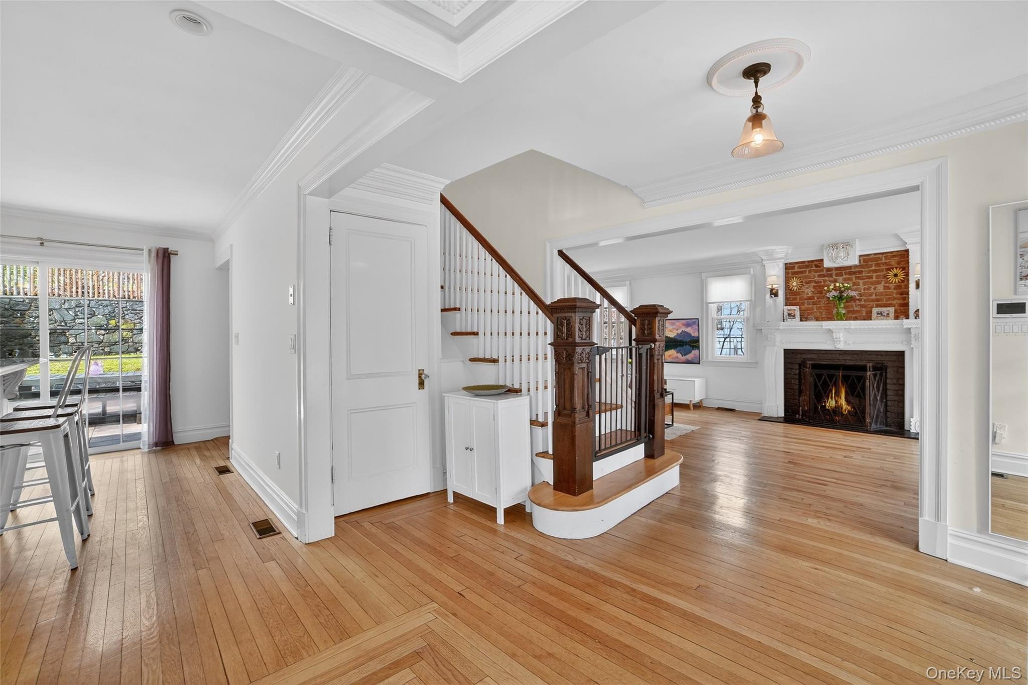 265 Bronxville Road Bronxville, NY 10708 - Photo 4 of 42