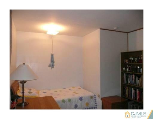 161 Evergreen Road, Unit 4B Edison, NJ 08837 - Photo 11 of 15 Gallery Image 11