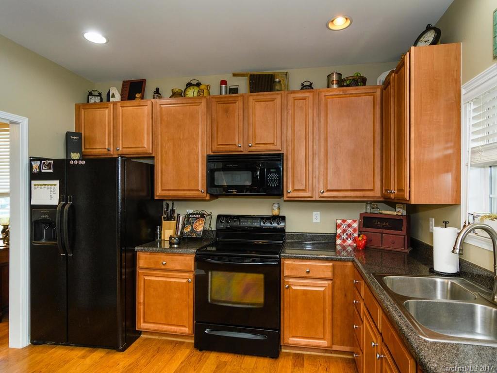 163 Yadkin Road, Unit 333 Fletcher, NC 28732 - Photo 12 of 23 Gallery Image 12