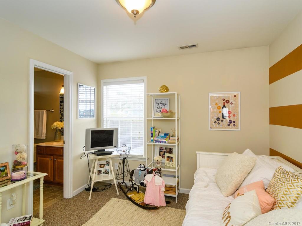 163 Yadkin Road, Unit 333 Fletcher, NC 28732 - Photo 19 of 23 Gallery Image 19