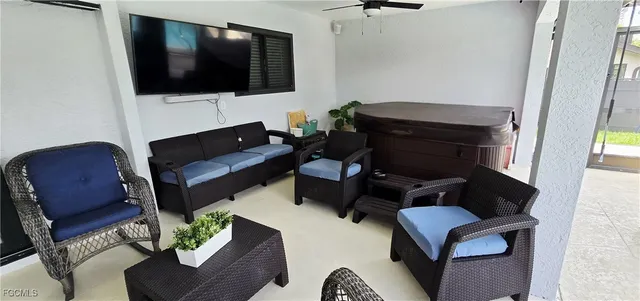 $3,400 | 933 Southwest Santa Barbara Place, Cape Coral, FL 33991