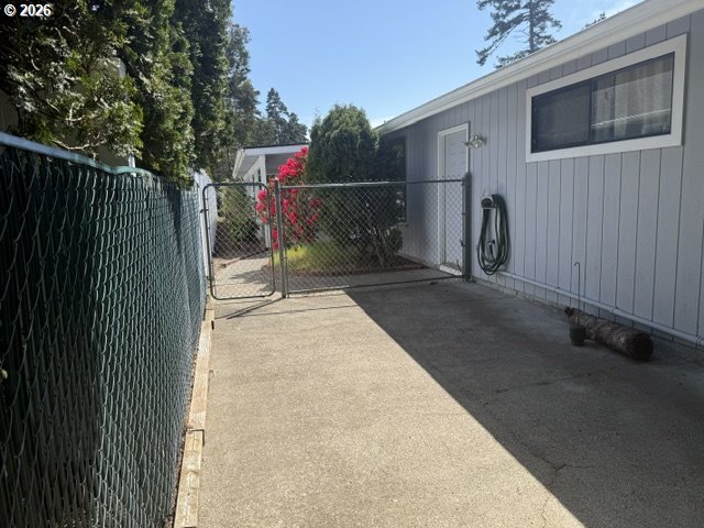 2164 24th Street Florence, OR 97439 - Photo 18 of 42