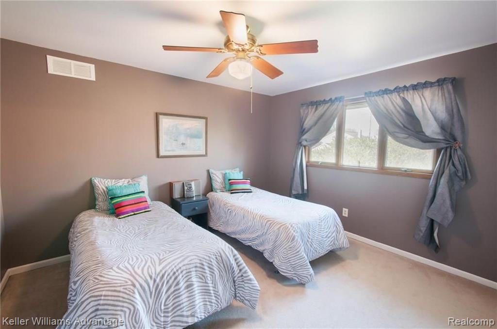 14466 Riverside Street Livonia, MI 48154 - Photo 25 of 44 Gallery Image 25