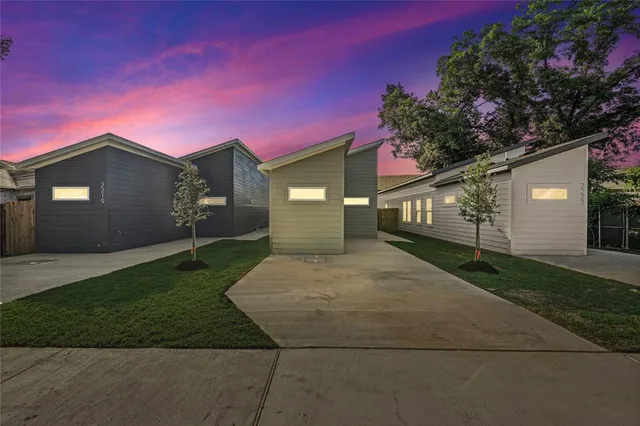 $249,999 | 2221 Hooper Street, Dallas, TX 75215