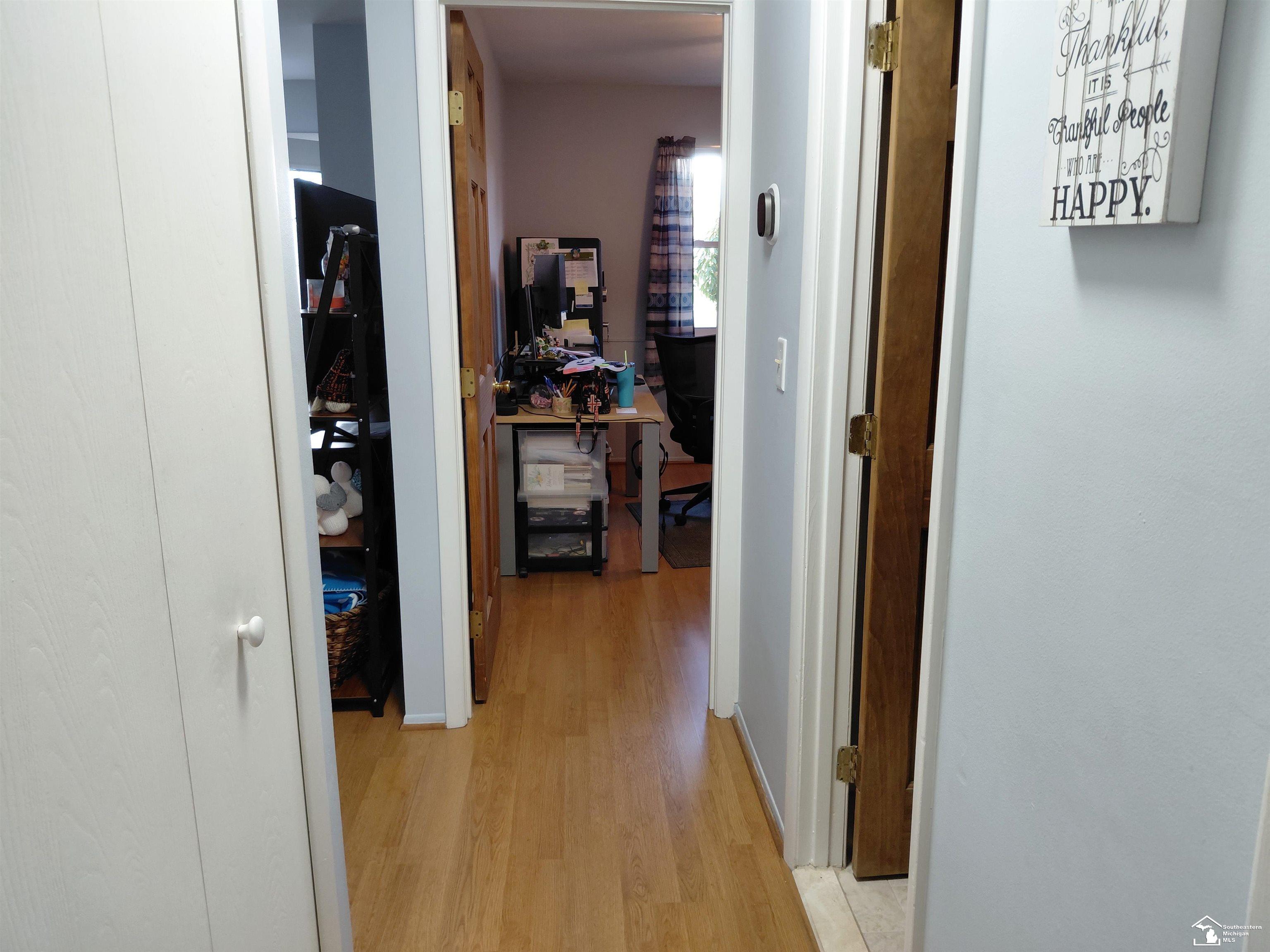 18680 Rudgate Street Southgate, MI 48195 - Photo 22 of 35 50192704-402c2f2a-ad53-4db6-a0c7-a6f62bd3a544.JPG