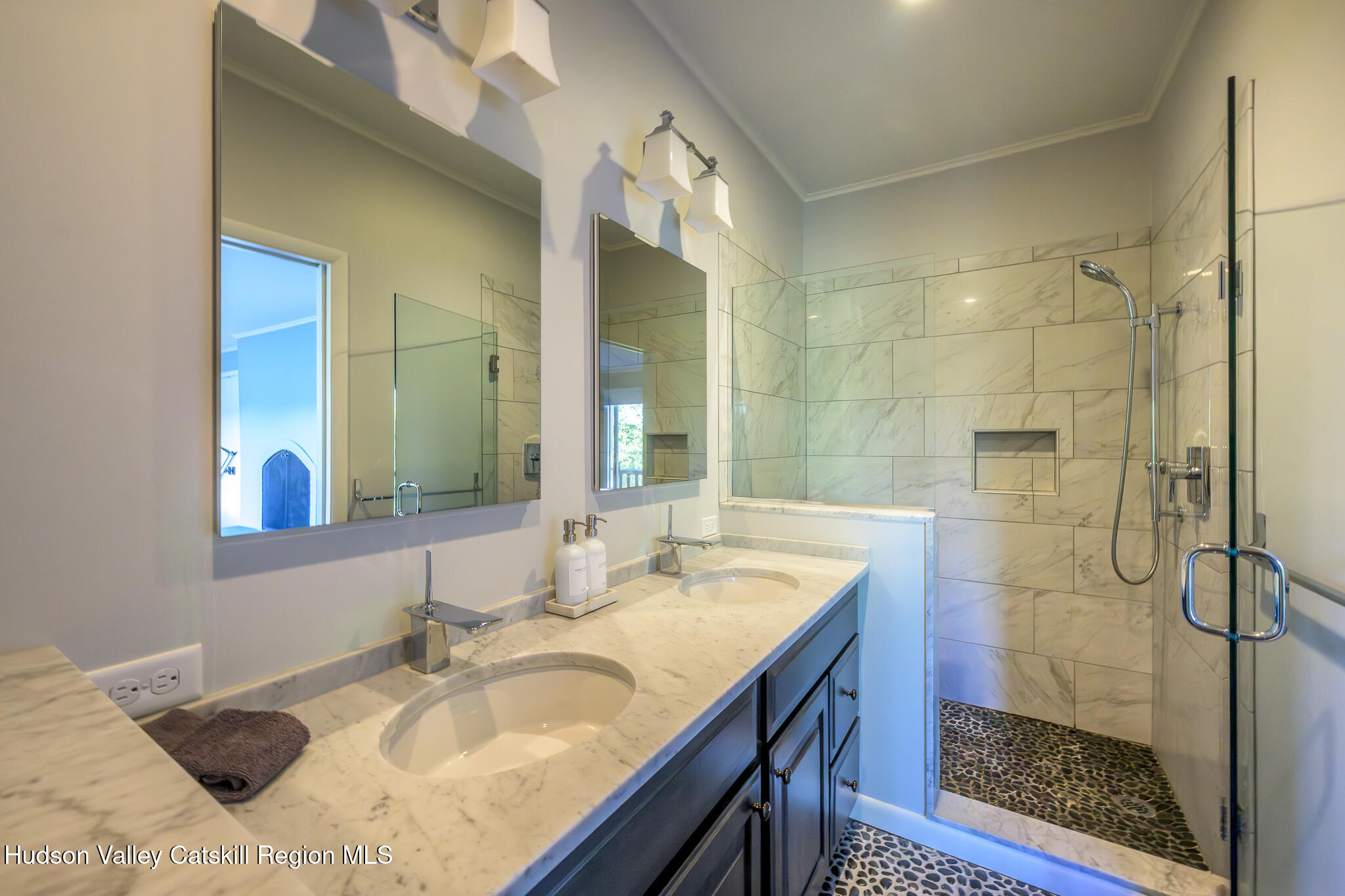 13 Conster Road East Chatham, NY 12060 - Photo 59 of 72 Primary En Suite