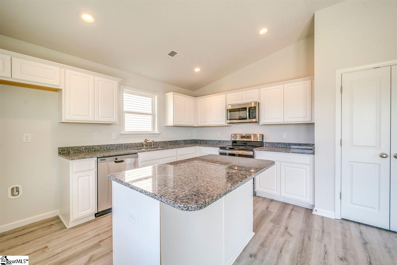 937 Knl Rdg Way Inman, SC 29349 - Photo 12 of 29