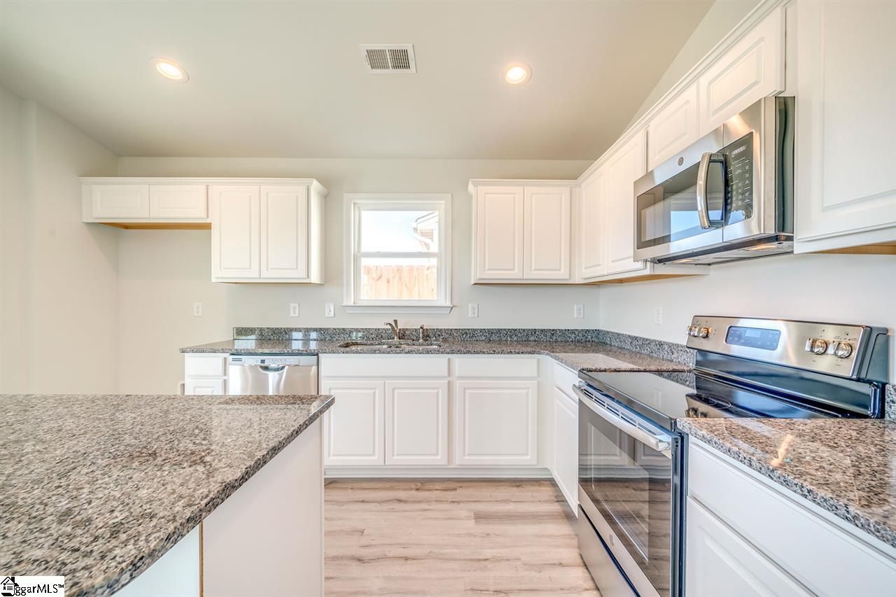 937 Knl Rdg Way Inman, SC 29349 - Photo 15 of 29