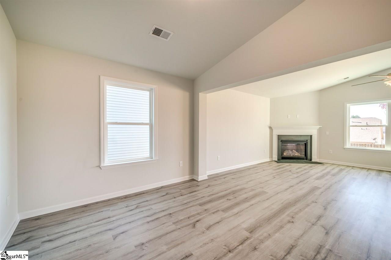 937 Knl Rdg Way Inman, SC 29349 - Photo 4 of 29