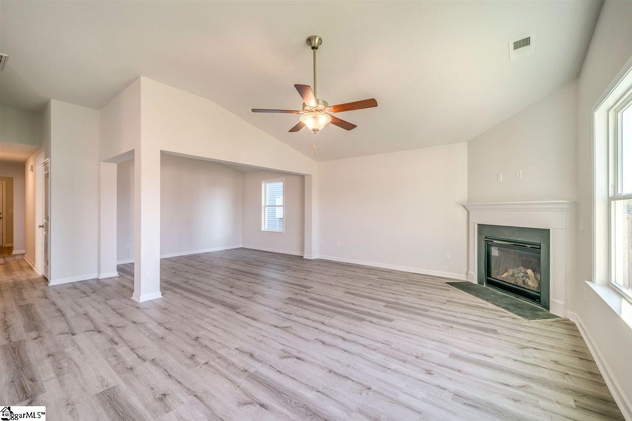 937 Knl Rdg Way Inman, SC 29349 - Photo 8 of 29