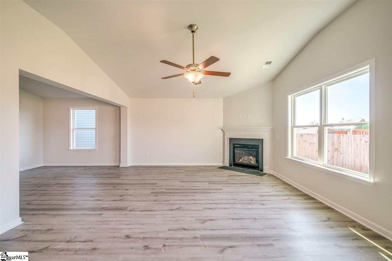 937 Knl Rdg Way Inman, SC 29349 - Photo 10 of 29