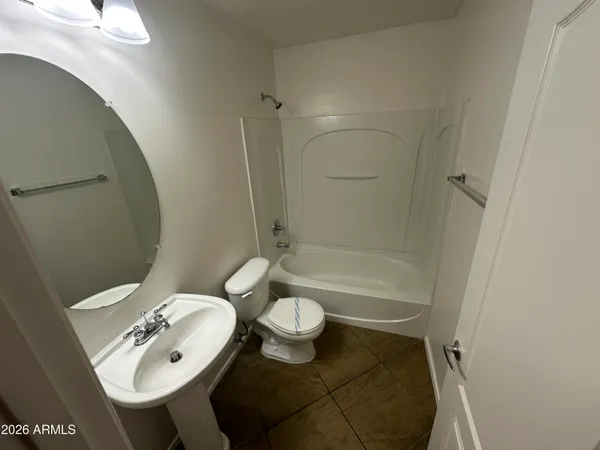 $1,645 | 5727 South 21st Terrace, Phoenix, AZ 85040