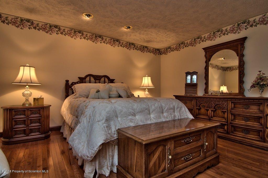 1392 Mt Cobb Road Lake Ariel, PA 18436 - Photo 6 of 68 Gallery Image 6