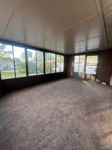 $2,300 | 2231 Rosegarden Drive, St. Louis, MO 63125