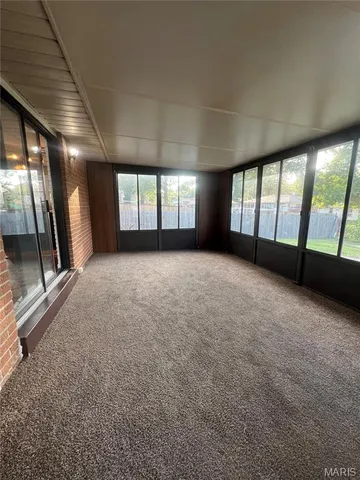 $2,300 | 2231 Rosegarden Drive, St. Louis, MO 63125