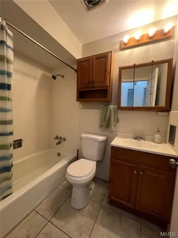 $2,300 | 2231 Rosegarden Drive, St. Louis, MO 63125