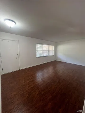 $2,300 | 2231 Rosegarden Drive, St. Louis, MO 63125