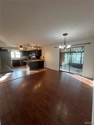 $2,300 | 2231 Rosegarden Drive, St. Louis, MO 63125