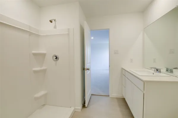 $2,100 | 10915 Tawny Rdg Drive, Beasley, TX 77417