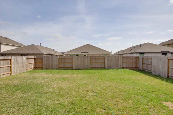 $2,100 | 10915 Tawny Rdg Drive, Beasley, TX 77417