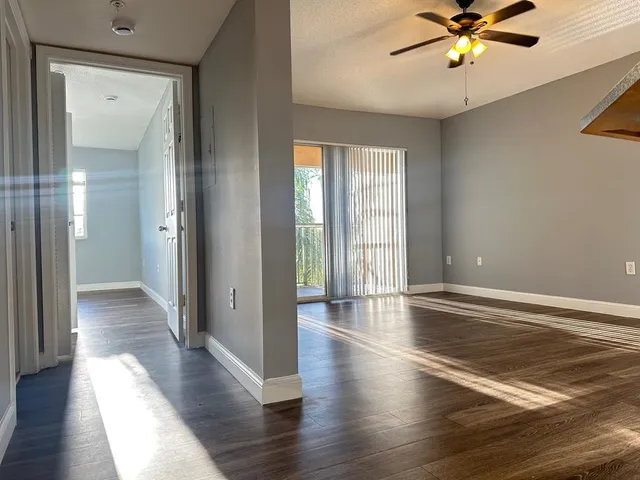 $1,595 | 3668 Northwest Mediterranean Lane, Unit 302, Jensen Beach, FL 34957