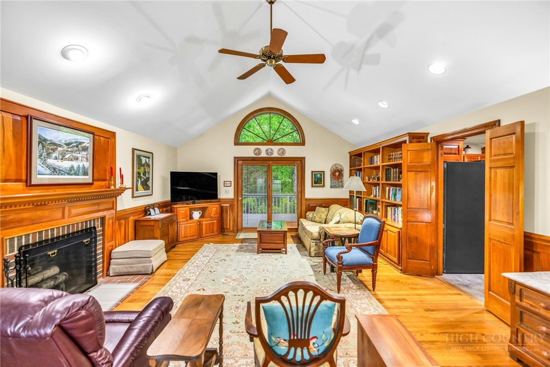 1142 Hartzog Ford Road West Jefferson, NC 28694 - Photo 12 of 47