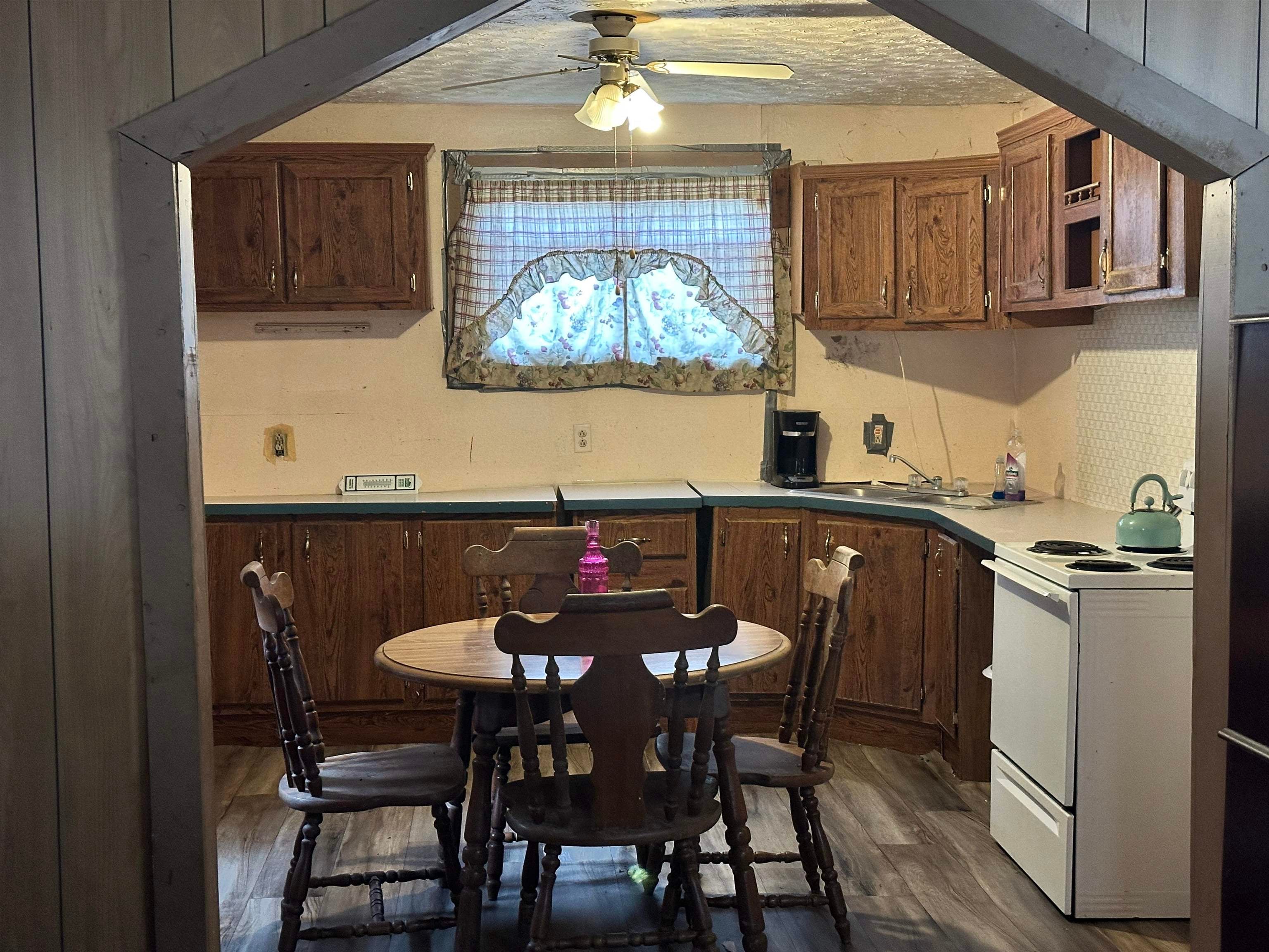 1280 Sunnyside Road Fort Gay, WV 25514 - Photo 6 of 12 Gallery Image 6