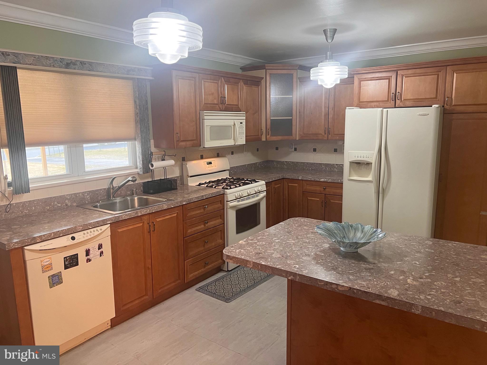 3702 Coronado Road Windsor Mill, MD 21244 - Photo 11 of 48