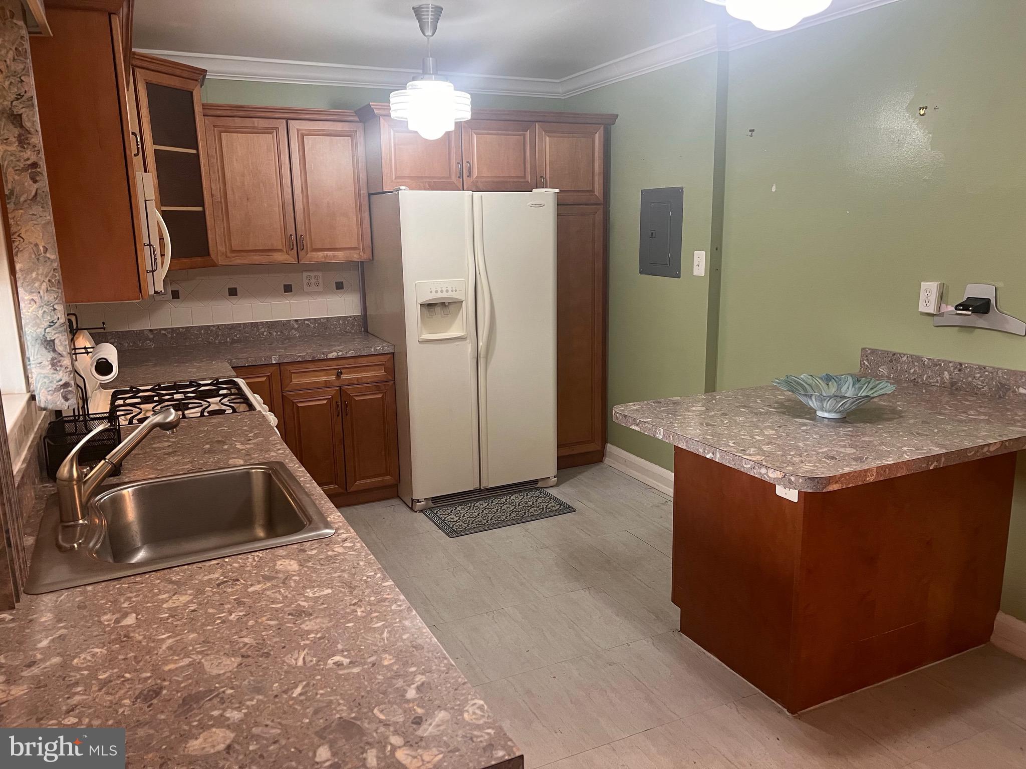 3702 Coronado Road Windsor Mill, MD 21244 - Photo 12 of 48