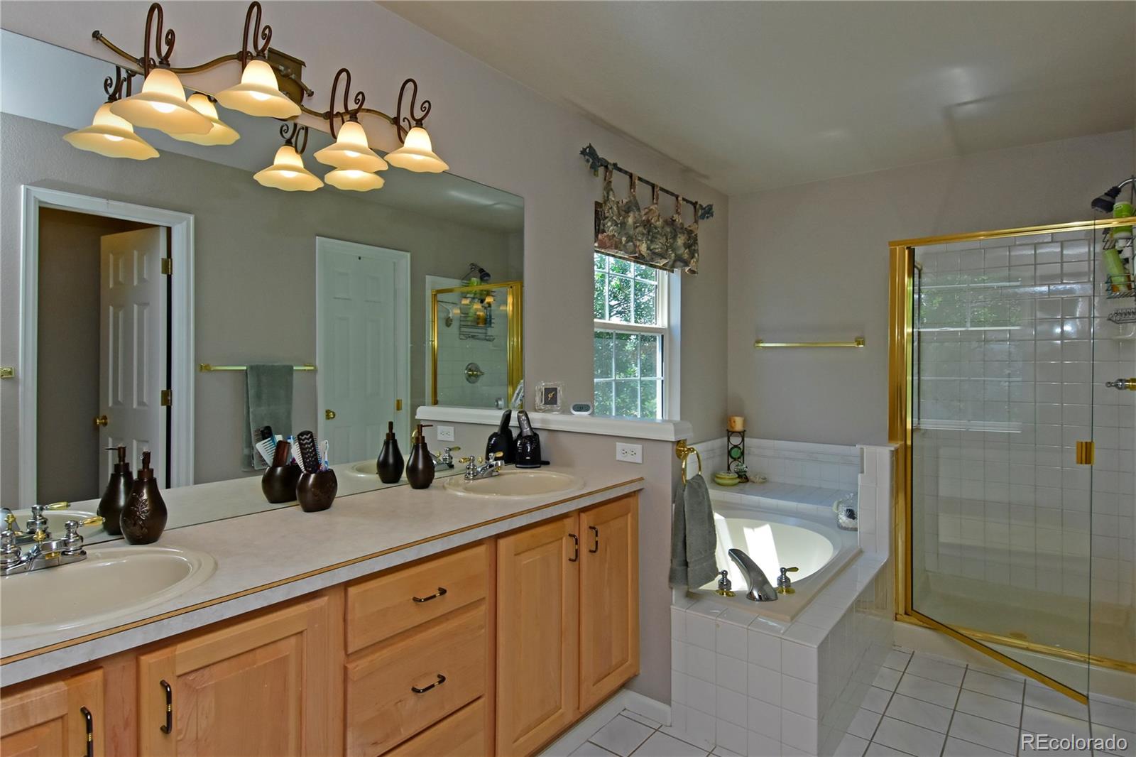 9419 Crossland Way Highlands Ranch, CO 80130 - Photo 17 of 23 Gallery Image 17