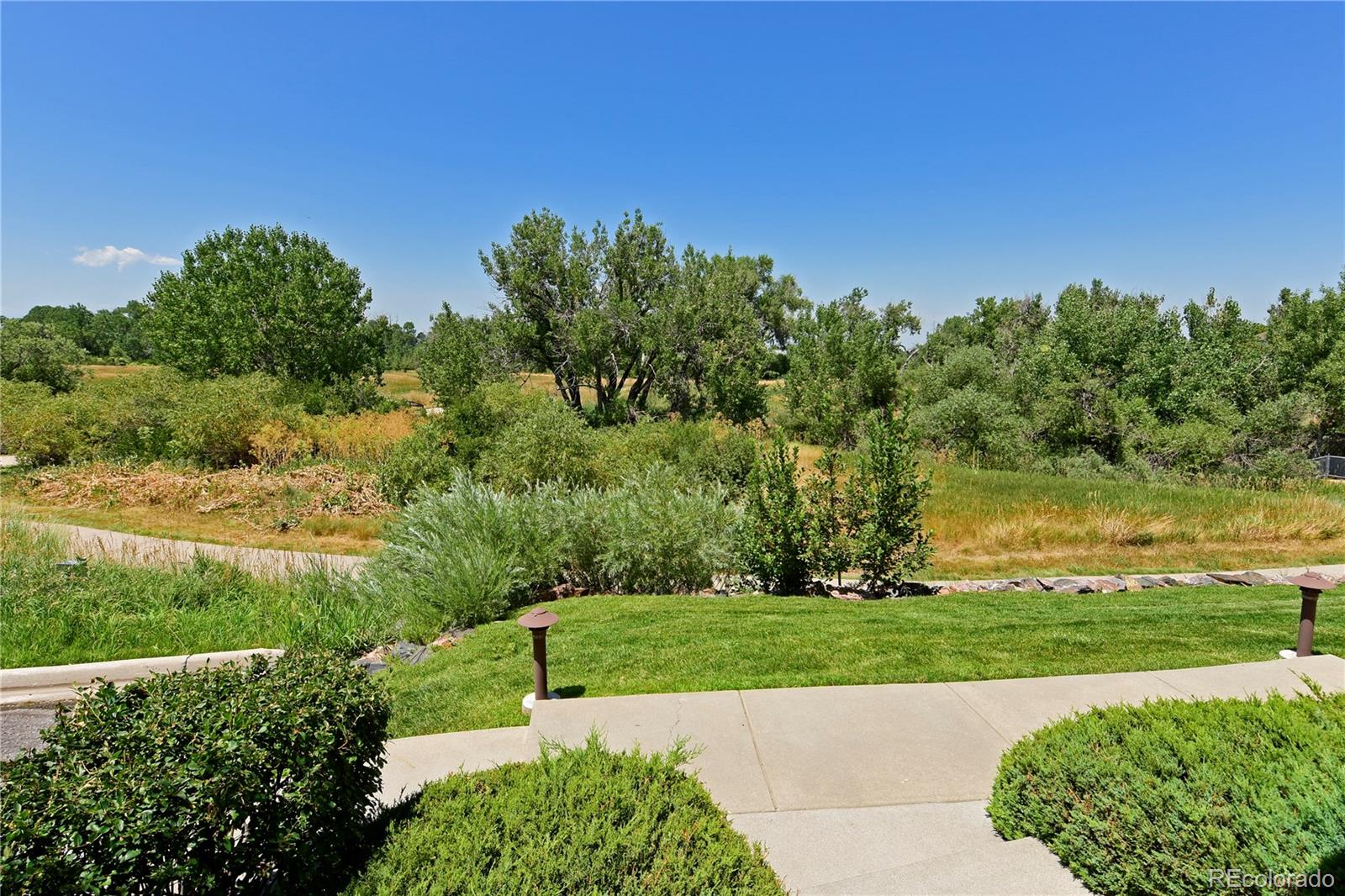 9419 Crossland Way Highlands Ranch, CO 80130 - Photo 2 of 23 Gallery Image 2