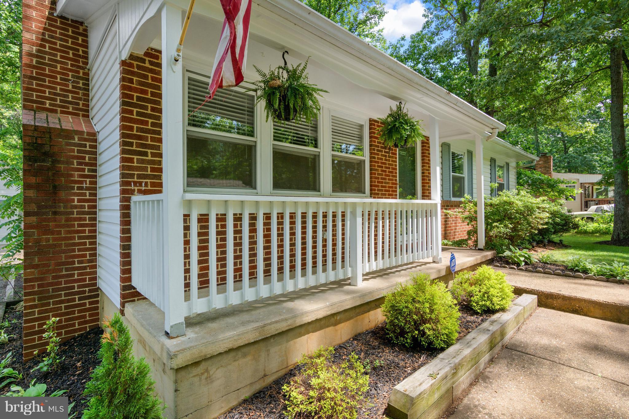 1530 Manor View Road Davidsonville, MD 21035 - Photo 2 of 29 Walkway