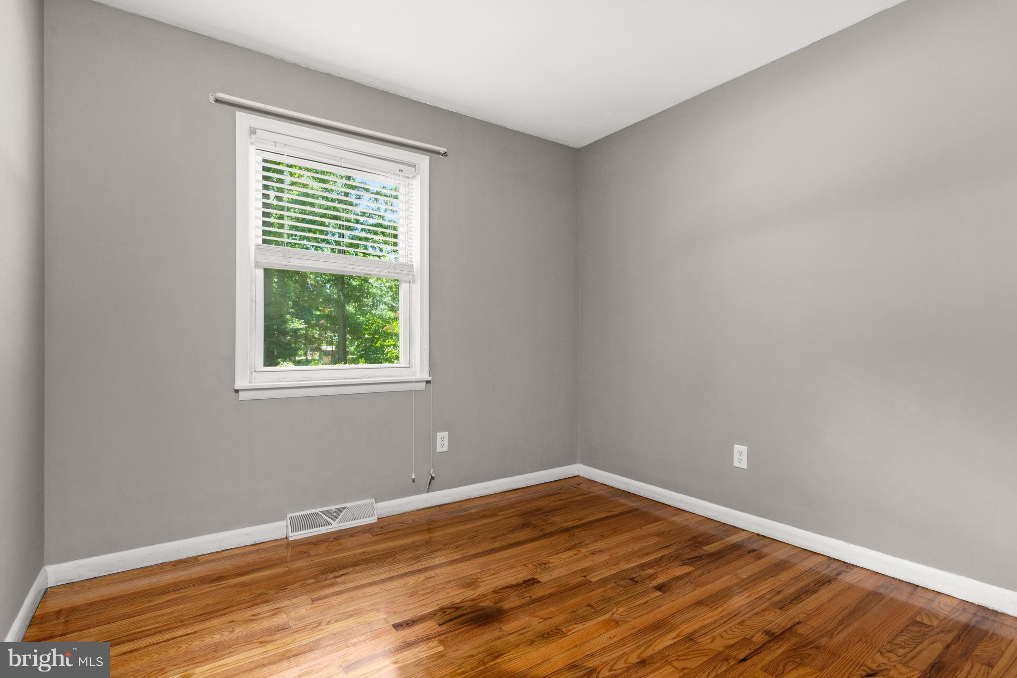 1530 Manor View Road Davidsonville, MD 21035 - Photo 20 of 29 Bedroom