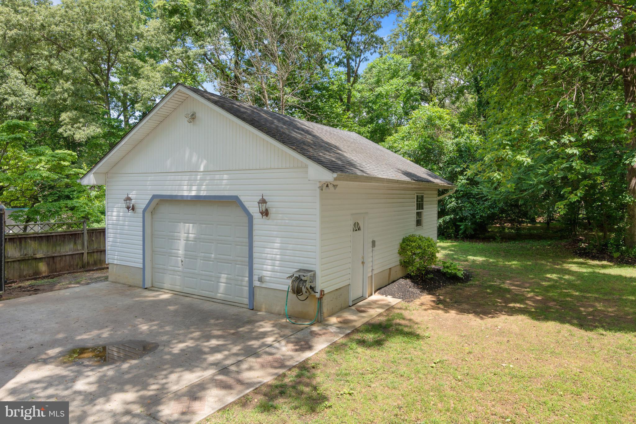 1530 Manor View Road Davidsonville, MD 21035 - Photo 23 of 29 Detached 2-car garage