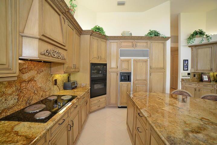 Undisclosed Address Boca Raton, FL 33496 - Photo 12 of 41 12.Kitchen2