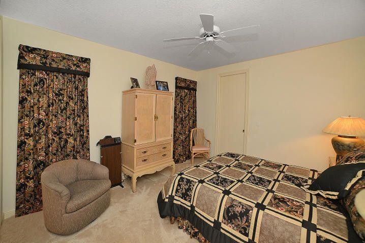 Undisclosed Address Boca Raton, FL 33496 - Photo 18 of 41 18.GuestBedroom1