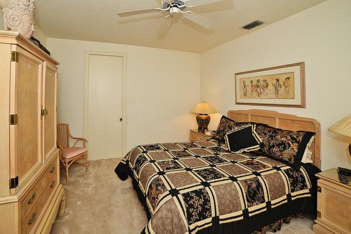 Undisclosed Address Boca Raton, FL 33496 - Photo 19 of 41 19.GuestBedroom2