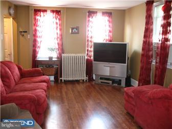 53 Webster Street Riverside, NJ 08075 - Photo 2 of 12 Living Room